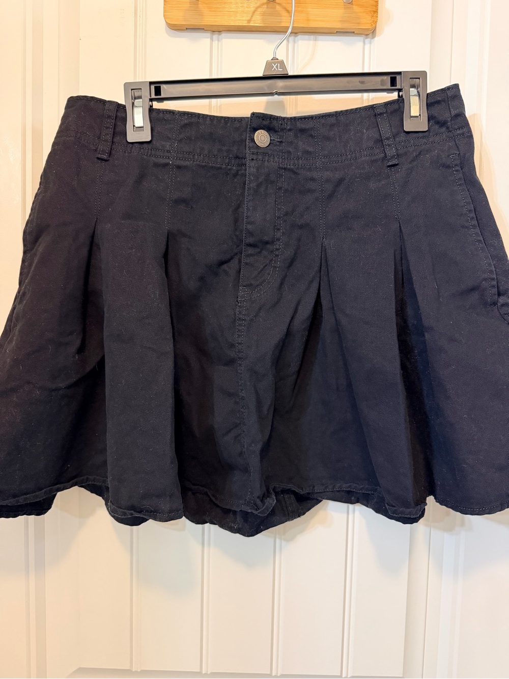 Old Navy Black Pleated Mini Skirt